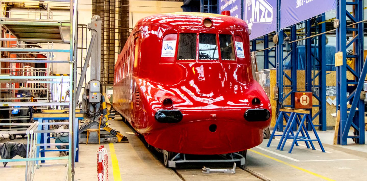 On the picture you can see the legendary train “Slovakian Arrow” during restoration in the factory hall