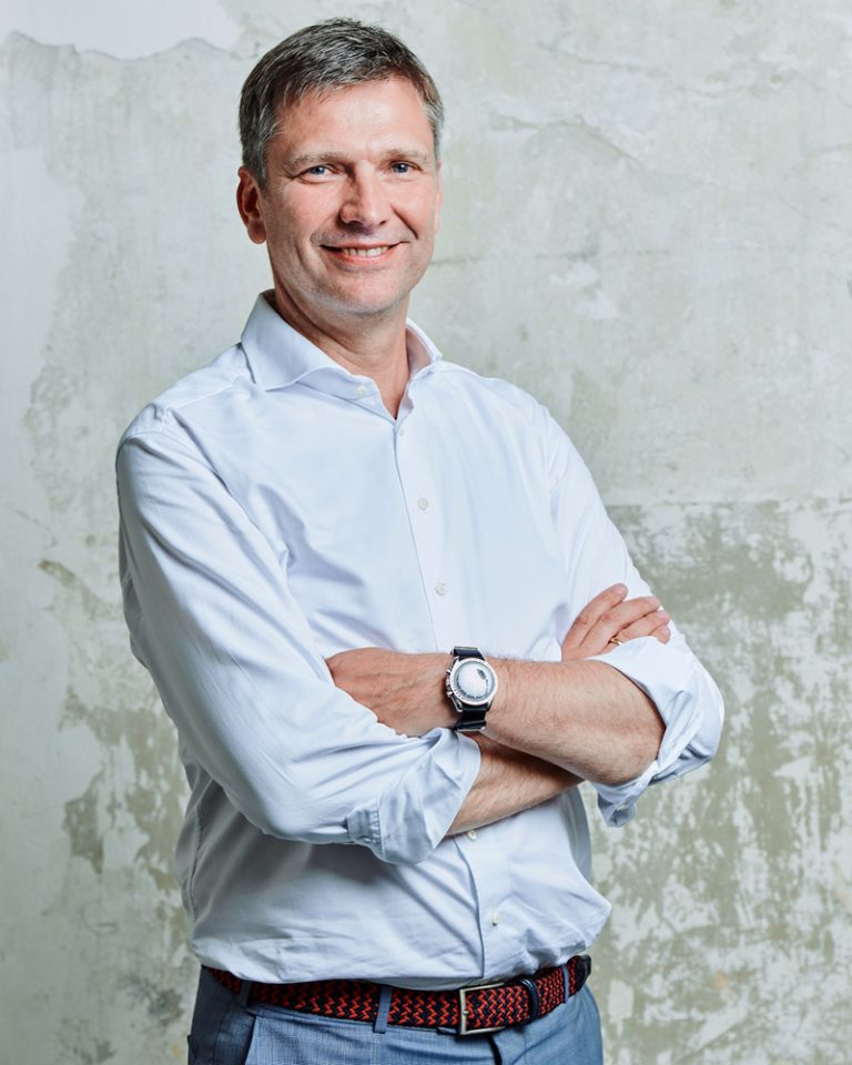 The picture shows a portrait of Georg Stawowy, Member of the Board for Innovation and Technology at Lapp Holding AG.