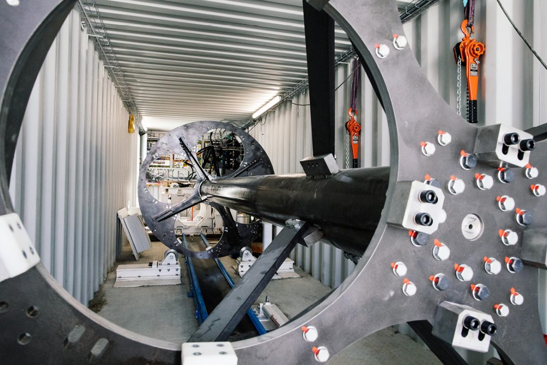 The picture shows the TUM Boring tunnel boring machine under construction.