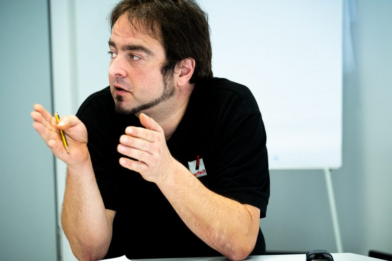 Rafael da Costa Carneiro, Elektrokonstrukteur bei Ulmer Werkzeugschleiftechnik GmbH & Co. KG
